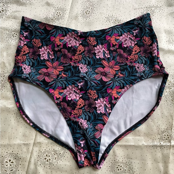 Venus: Black Floral Hi Rise Bikini Bottoms - Picture 12 of 17